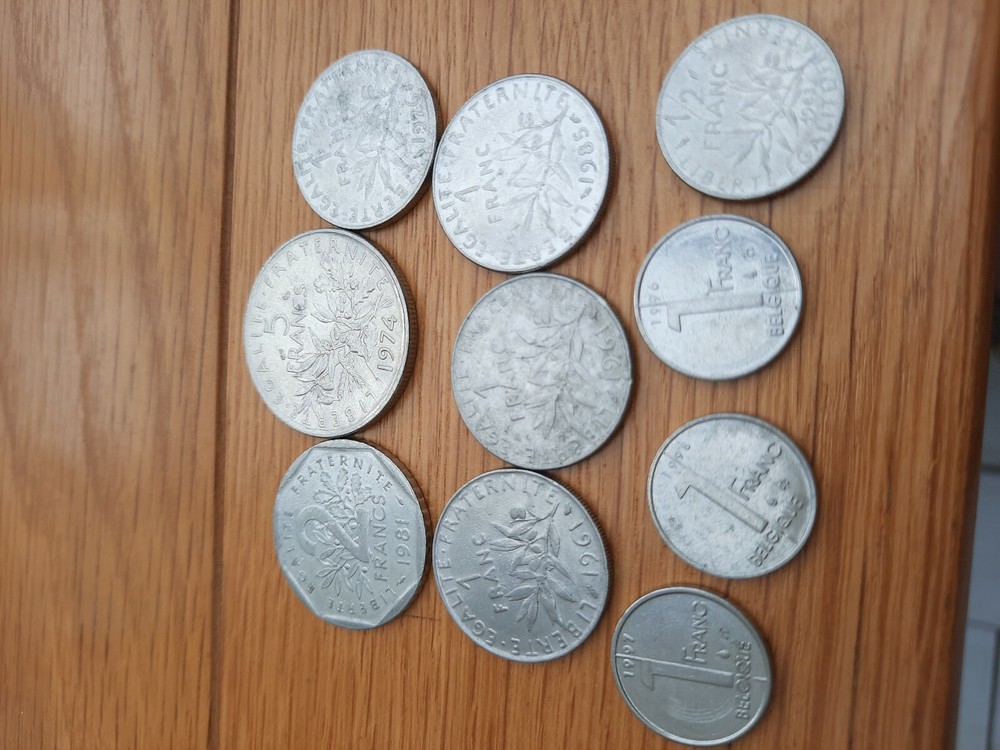 Francs Coins   X 10 Coins