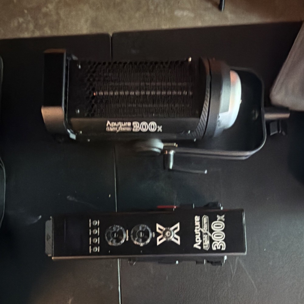 Aputure Light Storm 300x LED Continuous Lighting Unit Black Light Storm Series