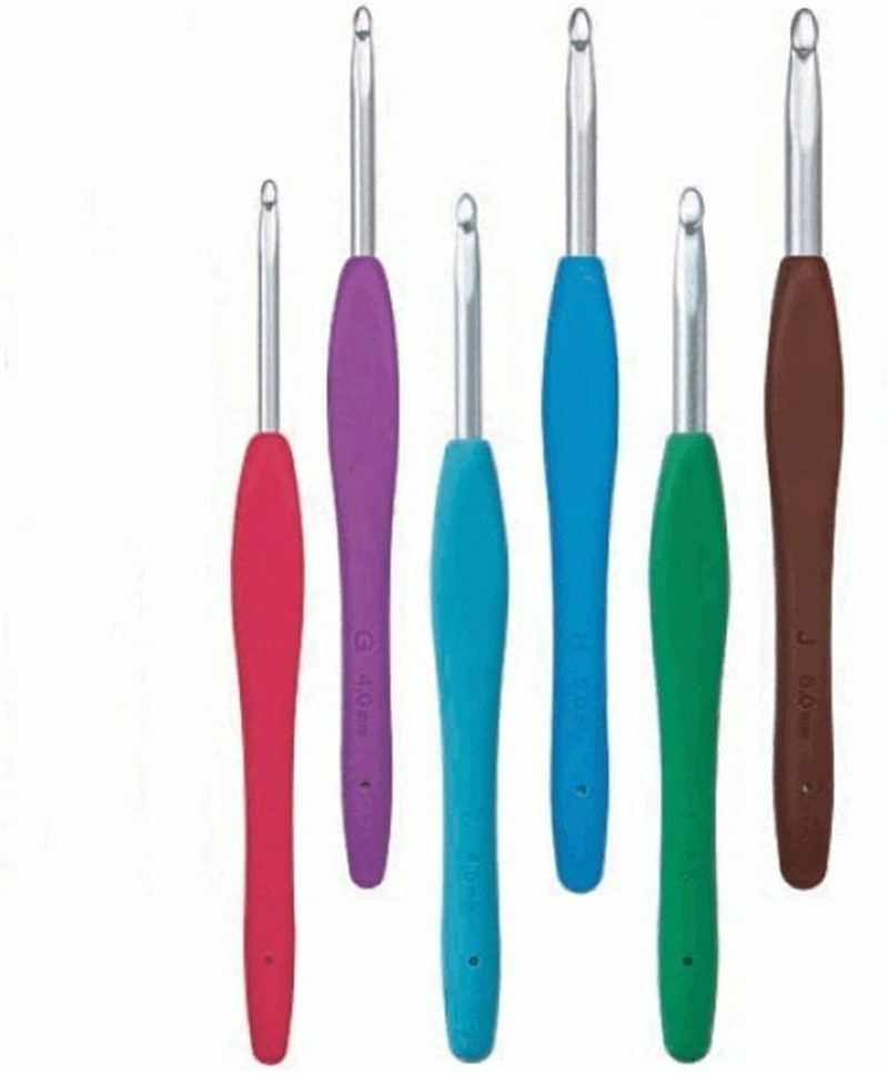 1043/E Magenta Amour Crochet Hook, Size E, 3.5Mm, Red