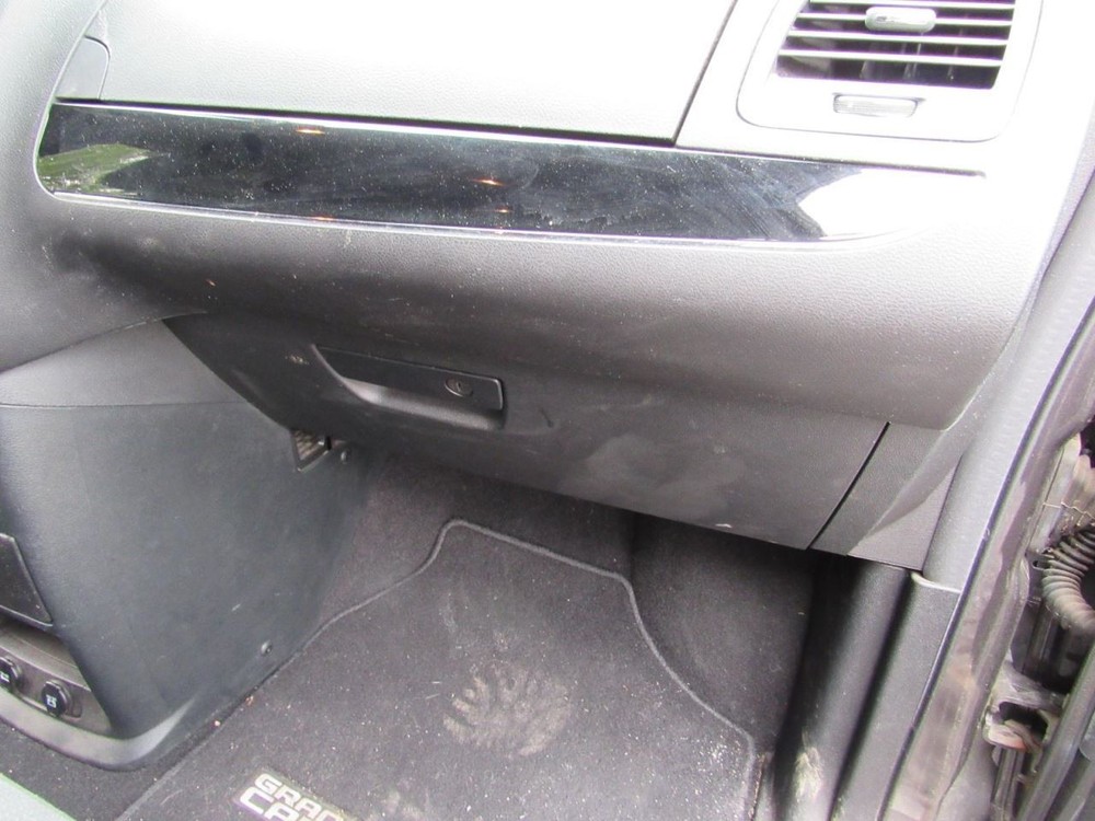 CARAVAN   2017 Glove Box 1041557