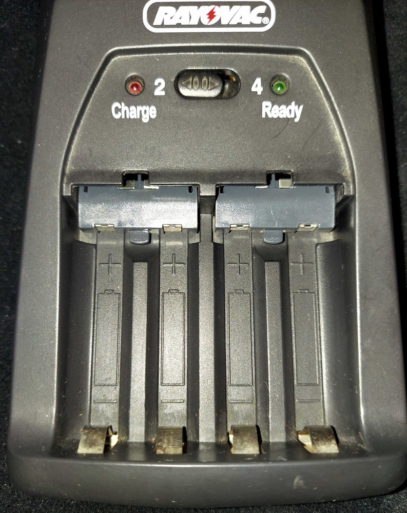 Rayovac PS10 Black AA / AAA Compact Battery Charger