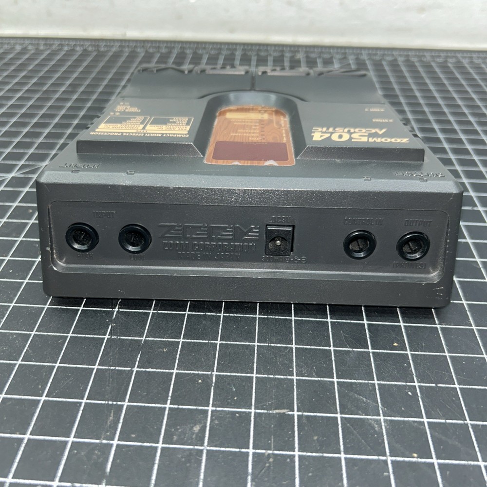 Zoom 504 Acoustic Compact Multi Effect Processor Guitar Effect Pedal (SPG065159)