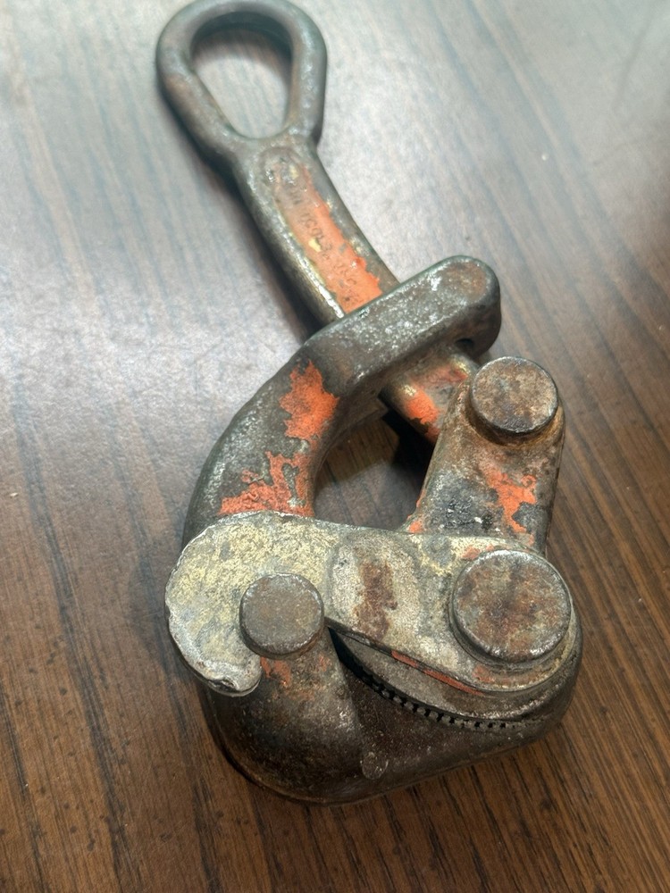 Klein Tools 1604-20L Cable Grip Puller Brown 5000 lbs Max Load .125-.50in E5