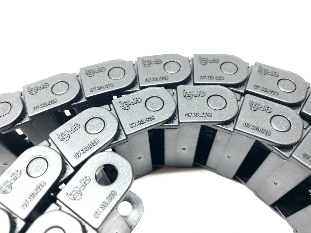 Igus 07.30.028.3MC E-Chain 07 Series Zipper Chain