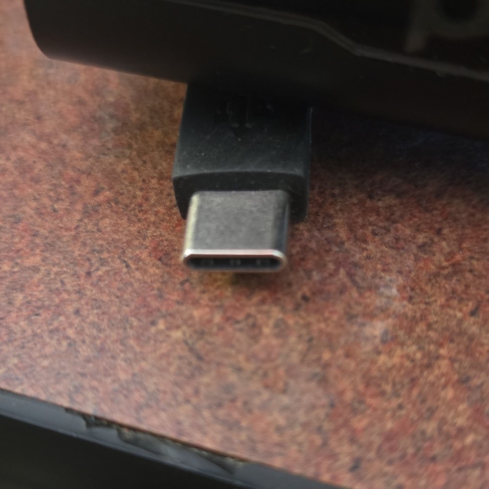 Plantronics USB-C Headset Charging Dock Base 214183-504 Black