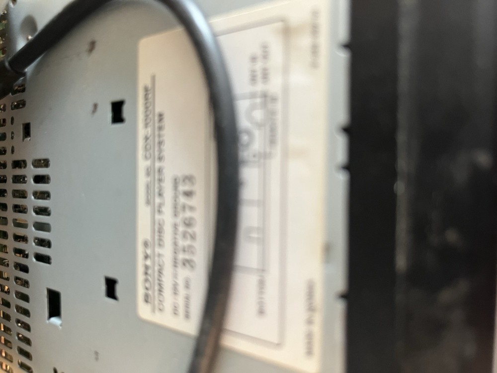 Sony CDX-1000RF Compact Disc Player System For Parts Untested