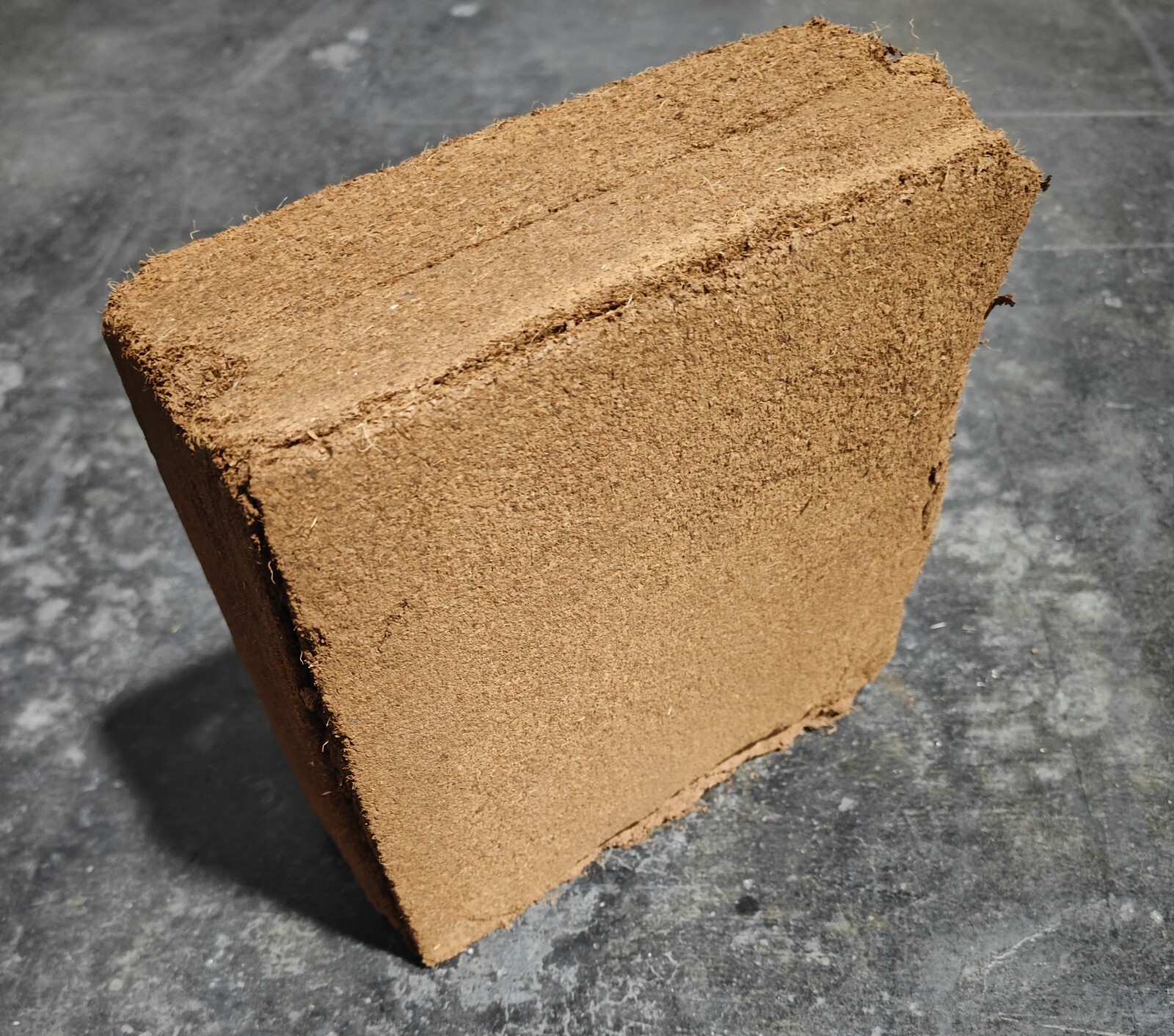 Coco Fiber / Coco Peat Block Brick Substrate 11lbs (5kg)