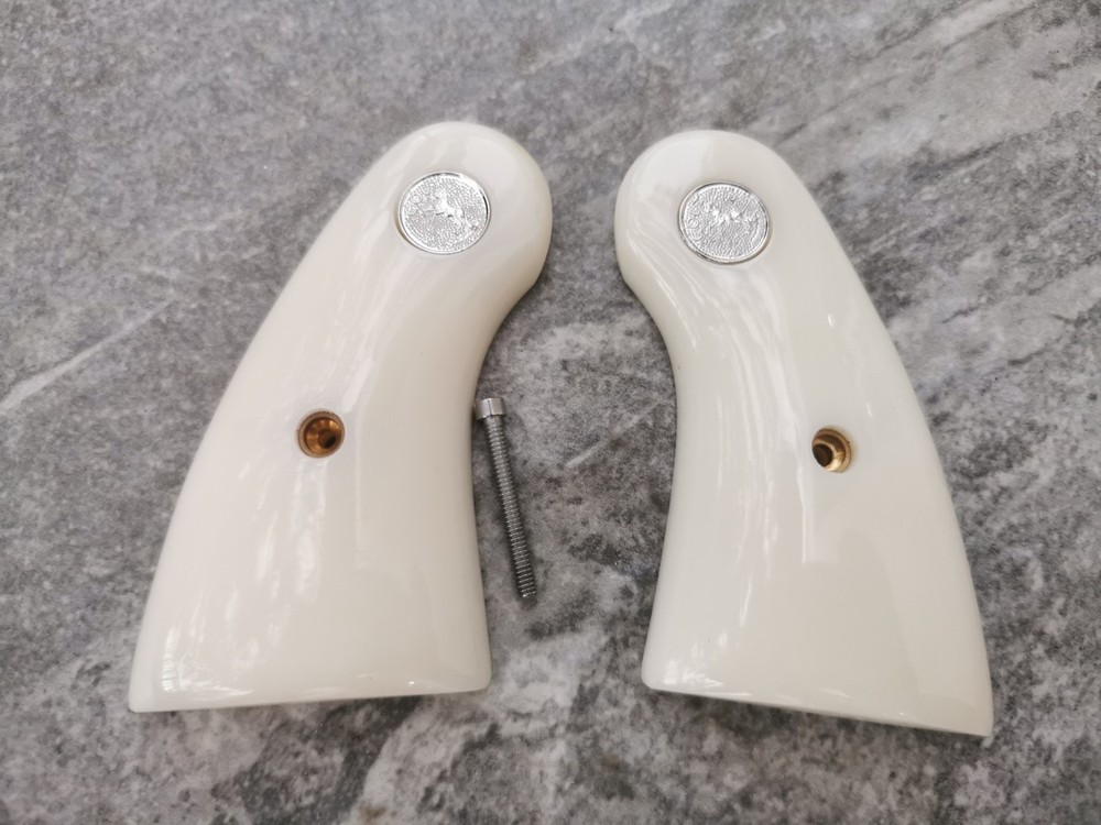 FAUX IVORY GRIPS FOR COLT PYTHON I, E FRAME & OFFICIAL POLICE NICE # Silver Med