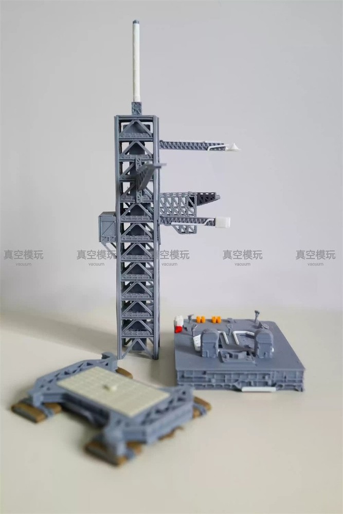 1/700 Scale Kennedy Space Center Launch Complex LC-39A Space Scene Grounds Model