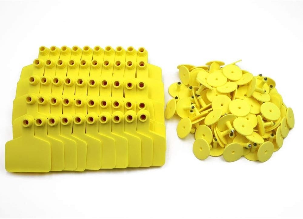 Rectangular 100 Pack of Durable Cattle Ear Tags for Effective Herd Management