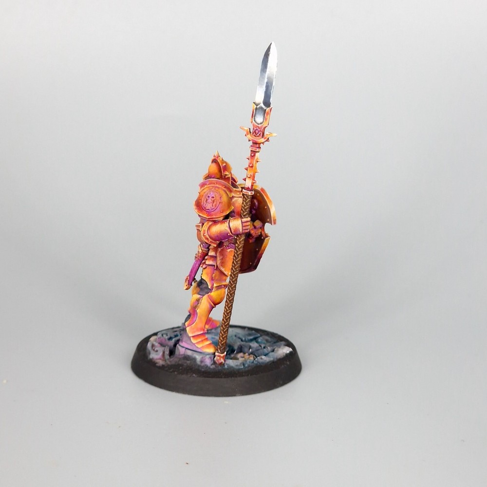 STORMCAST ETERNAL VINDICATOR- Warhammer- Pro Painted.