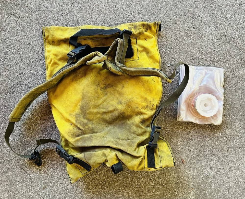 FSS Firefighter Backpack Water Bag w/ adj. Shoulder Straps & Extra Bladder