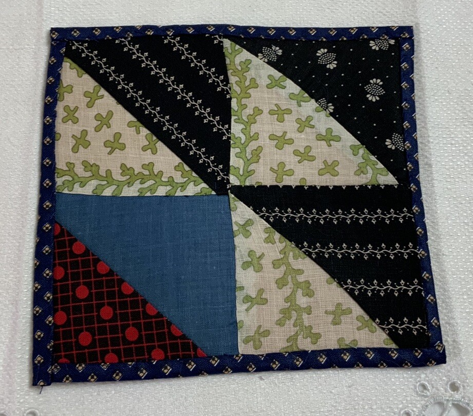 Antique Vintage Patchwork Small Doll Quilt Or Table Topper, 4 Patch W/ Triangles