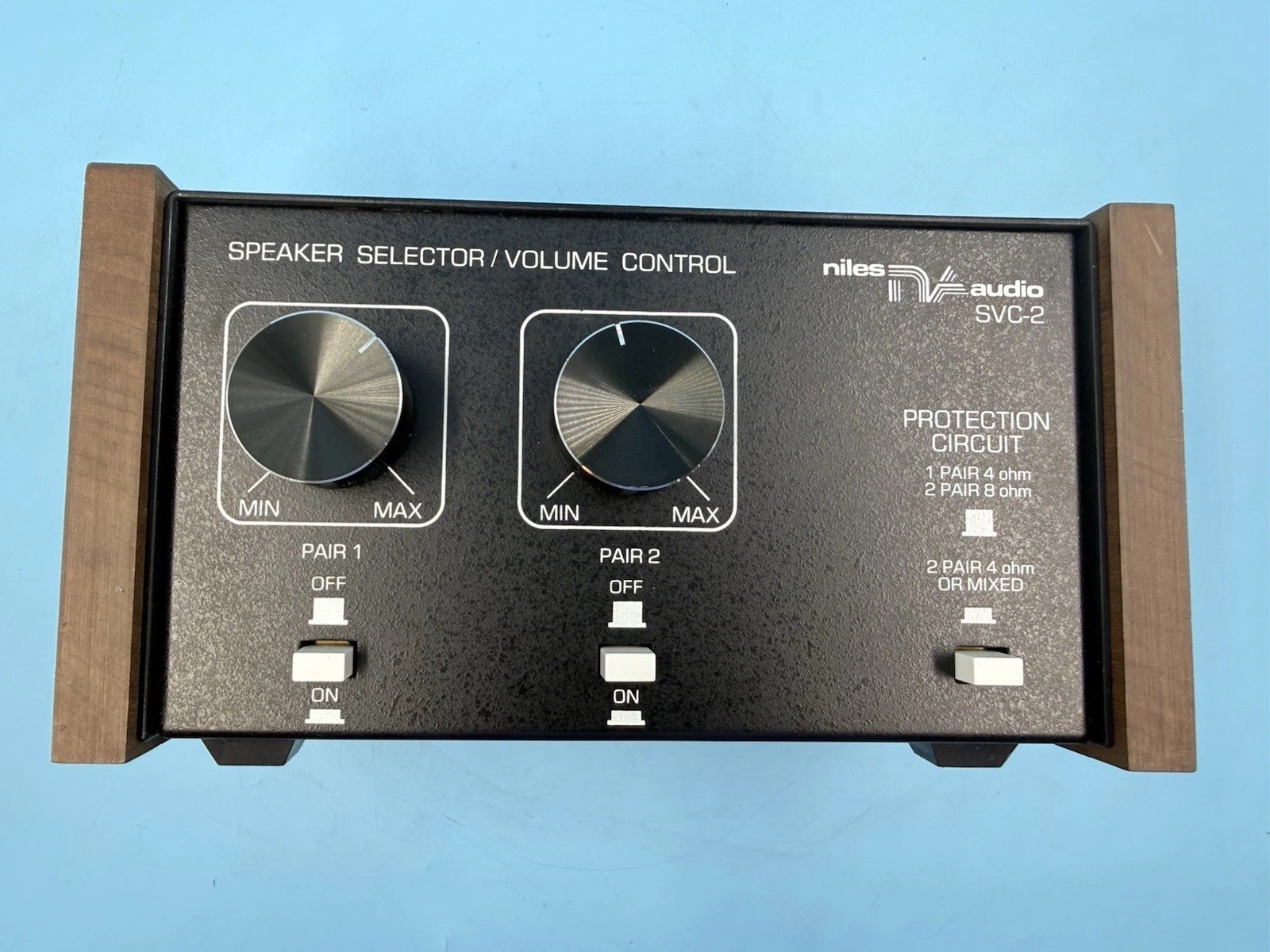 Vintage Audiophile Niles Audio SVC-2 Speaker Selector / Volume Control Unit