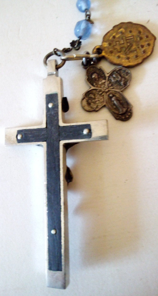 2 VTG CATHOLIC ROSARY GLASS BEADS CRUCIFIX Fo