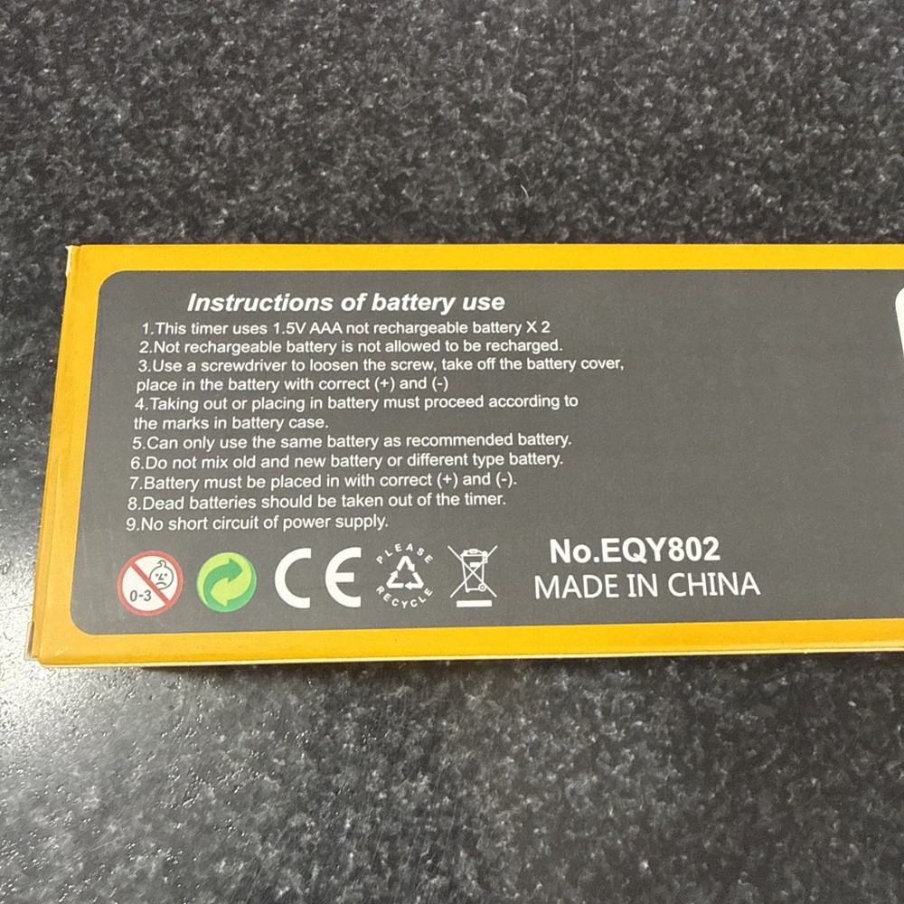 QY Timer, Digital Speedcubing Competition Timer, Black and Yellow