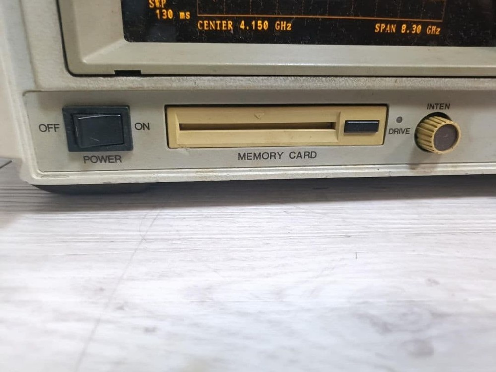 Imperfect - Advantest R3365A Spectrum Analyzer