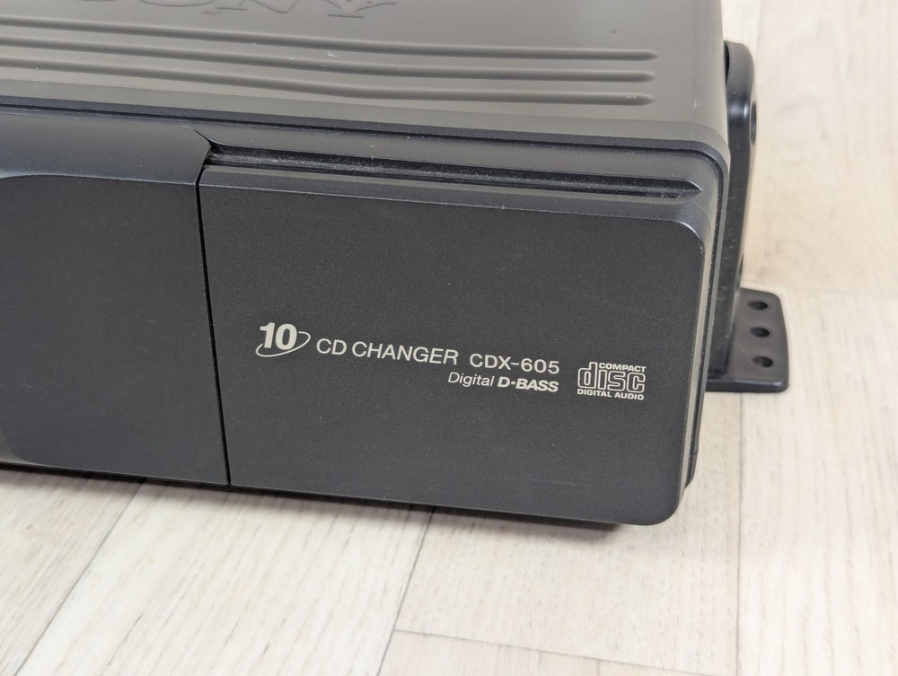 Sony Cdx-605 / Xa-250 CD Multi Changer