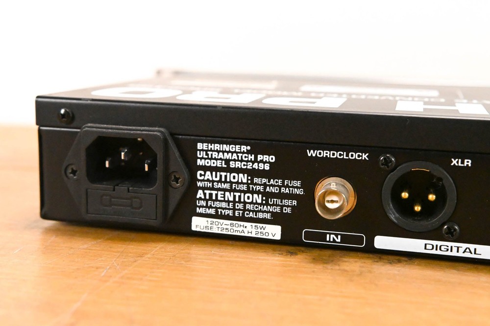 Behringer ULTRAMATCH PRO SRC2496 Sample Rate Converter CG01Z6B