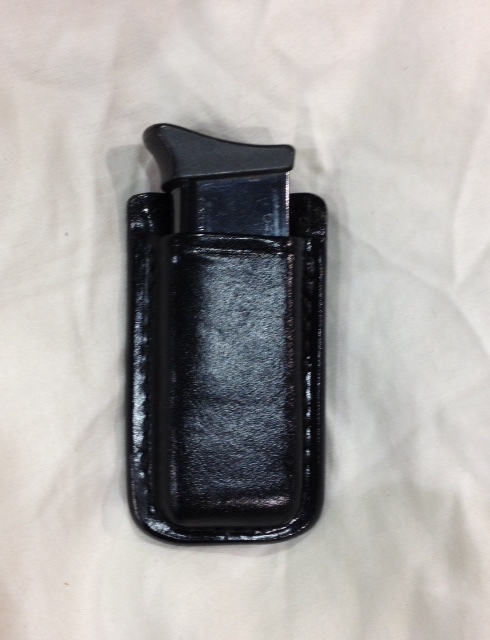 Leather Magazine Case -COLT 1911 Single Stack .45 / M&P SHIELD 9 mm ... (# 1111)