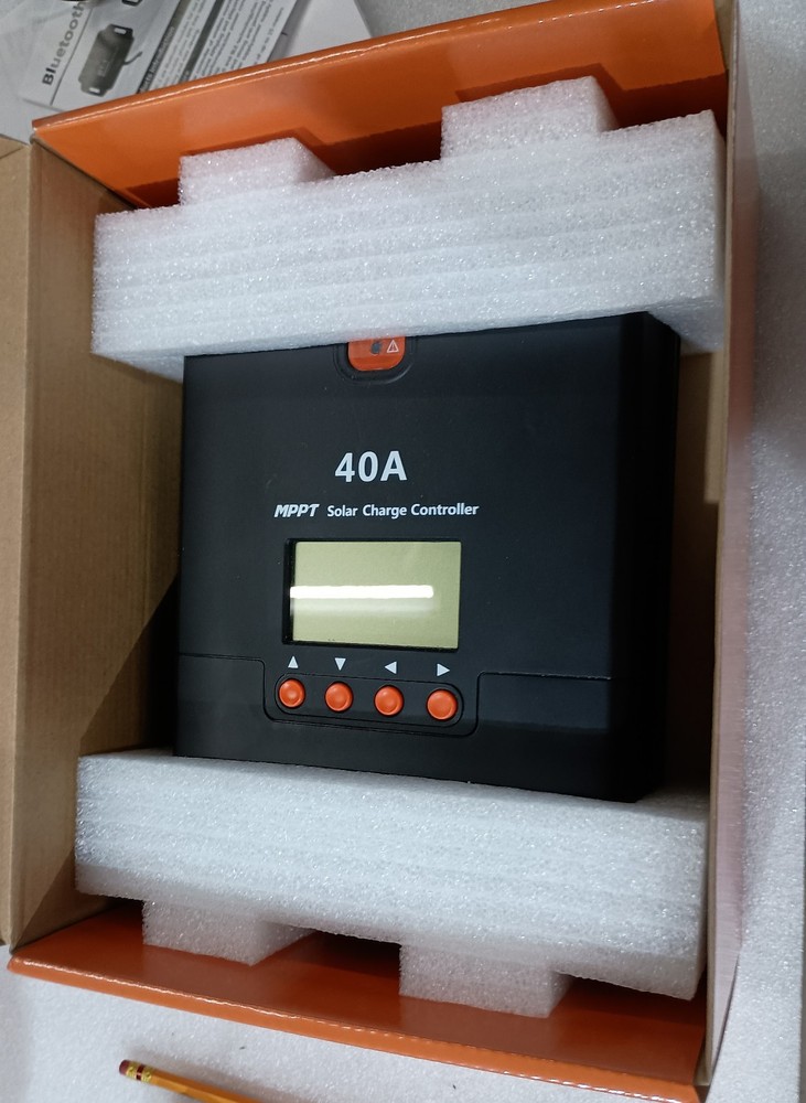 RICH SOLAR 40 Amp Solar Charge Controller