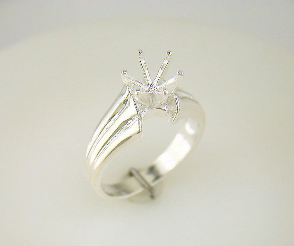 Round Deep-Vee Ribbed Fashion Ring Setting Sterling Silver