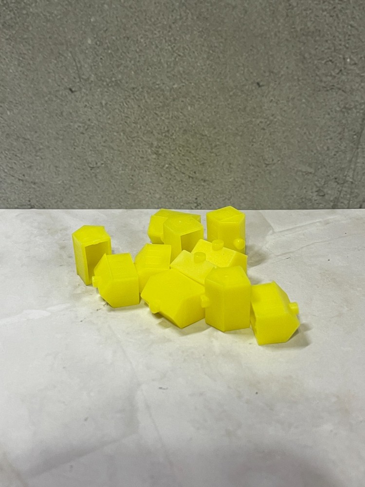 2018 Riverdale Monopoly - Replacement Mansions (yellow)