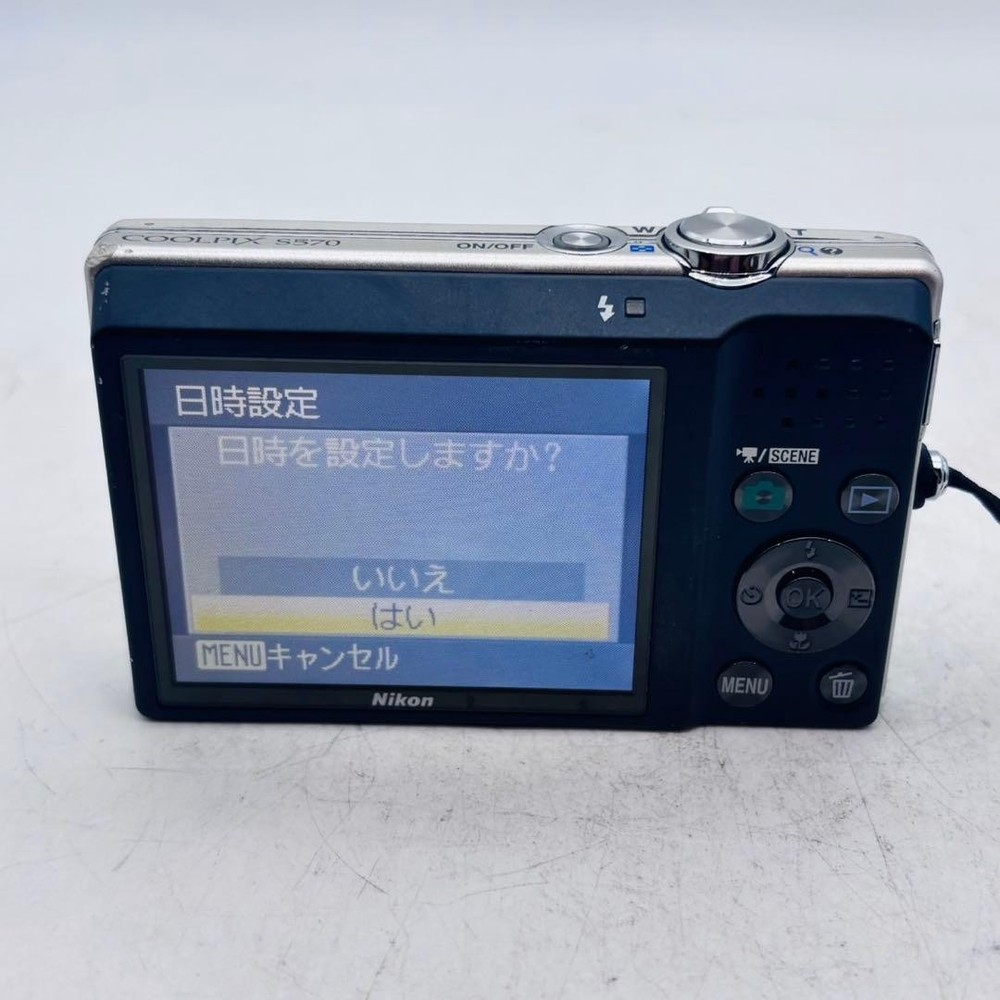 Nikon COOLPIX S570 Compact Digital Camera Tested Excellent Condition
