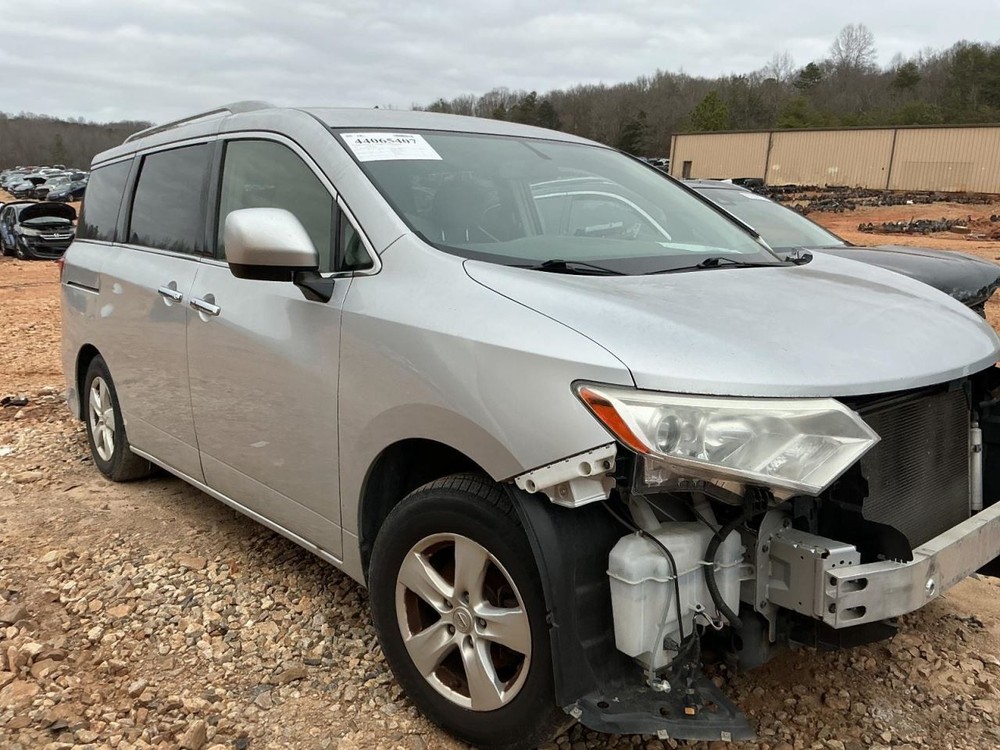 QUEST 2015 Glove Box 4986446