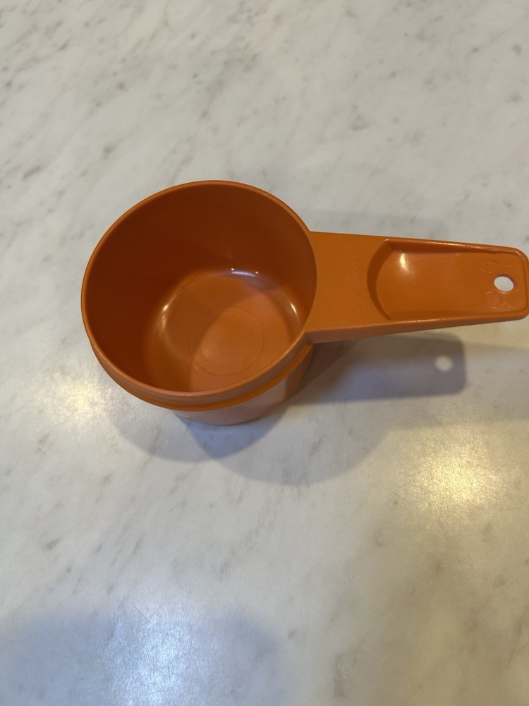 VINTAGE TUPPERWARE OrangeMEASURING CUPS & Spoons