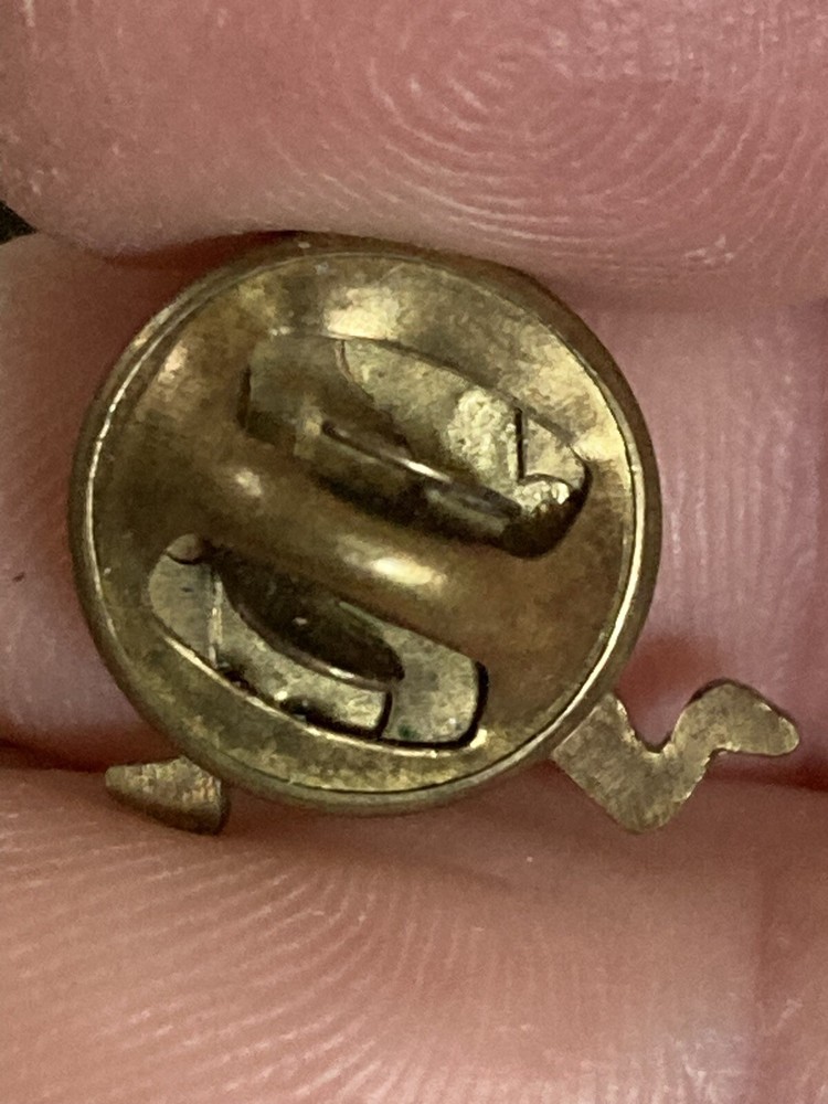Running kid Lapel Pin EUC K535