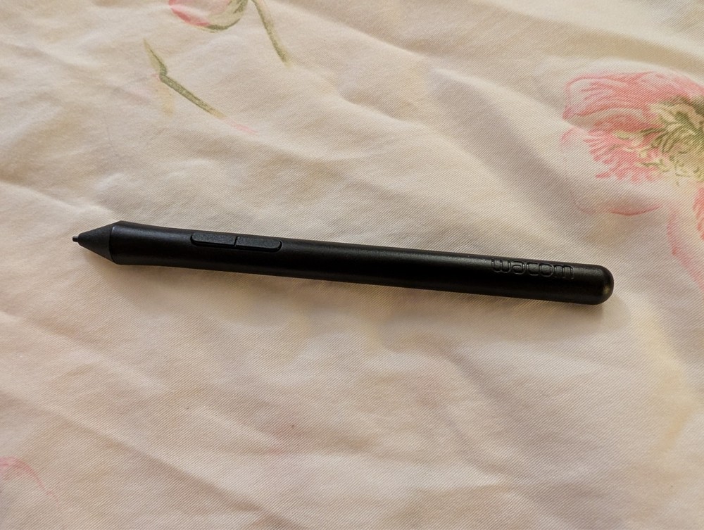 Wacom CTH-690 Intuos Medium Tablet