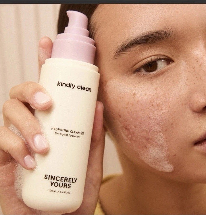 Hydrating Cleanser & Daily Moisturizer Bundle Offer
