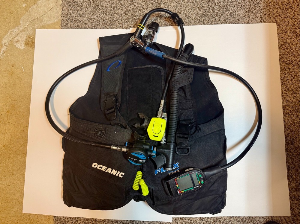 Scuba Package Oceanic BCD Regulator & Computer Combo