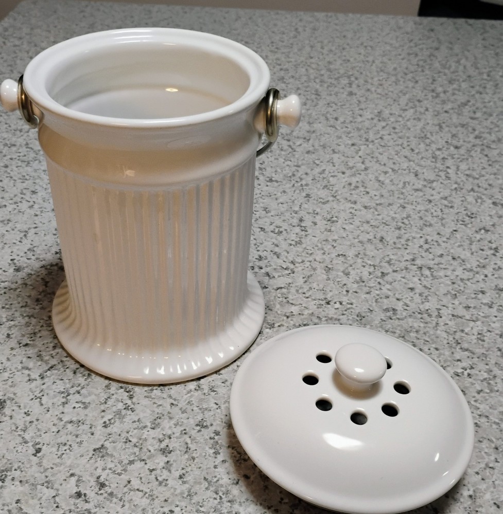 William Sonoma Ceramic Counter Top Compost Bin Handled Pail w/Filter