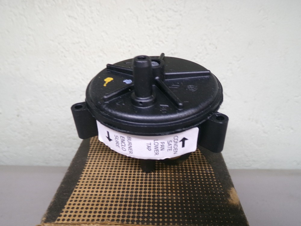 SOURCE 1 S1-02436052007 AIR PRESSURE SWITCH
