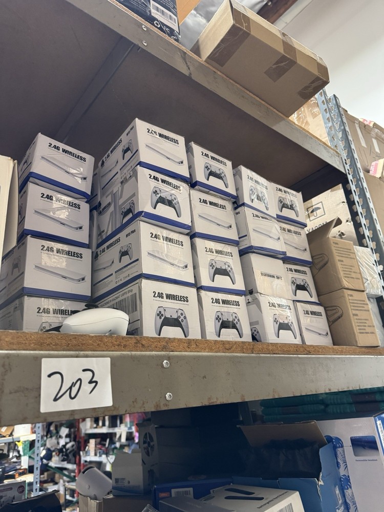 Retro 4K Gaming Stick, Plug & Play Console with Wireless Controllers