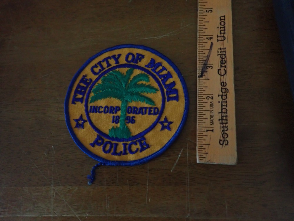 MIAMI FLORIDA    OBSLOETE VEST PATCH BX 11 #33