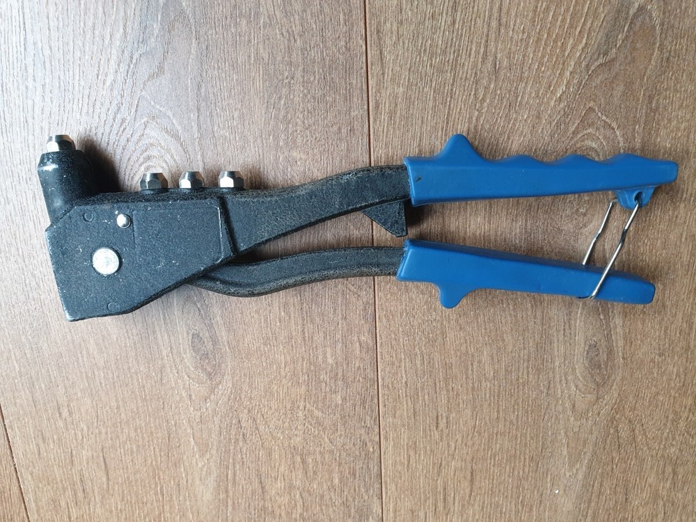 Draper No264 Hand Riveter.