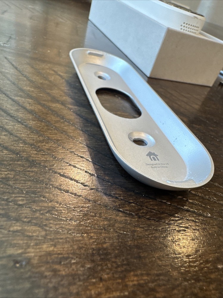 Google Nest Hello Video Doorbell A0077 w/ Riser + Angle Riser E358912