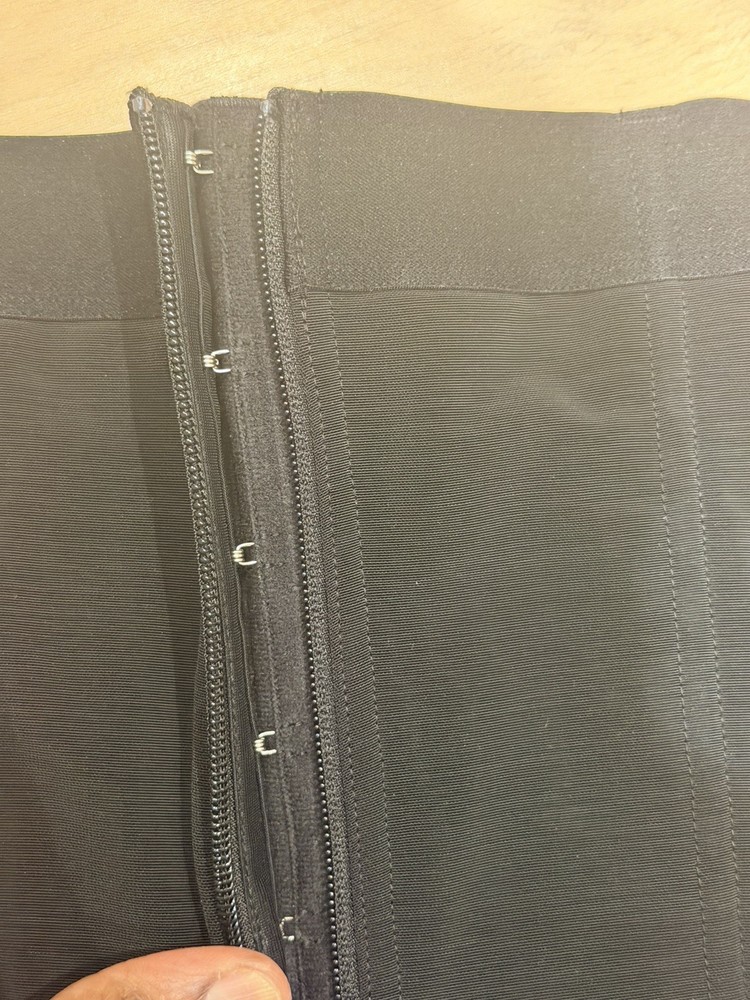 Magic Shaper Tight Size XL NWT