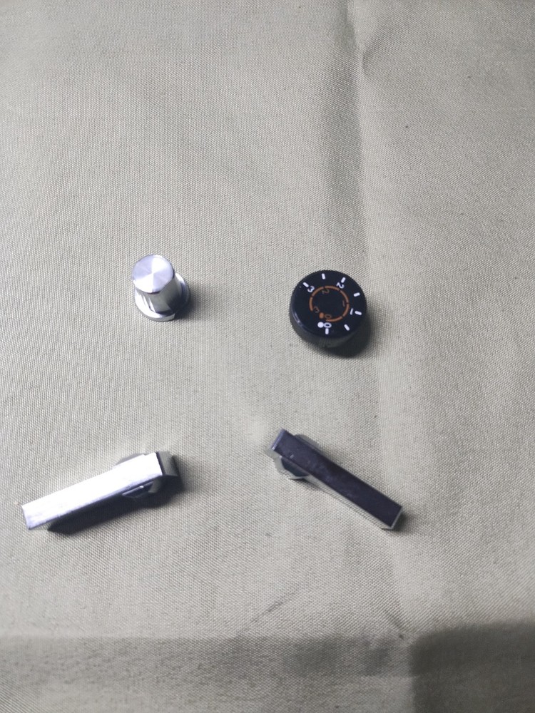 JVC QL-A2 TURNTABLE SWITCHES/KNOBS VINTAGE