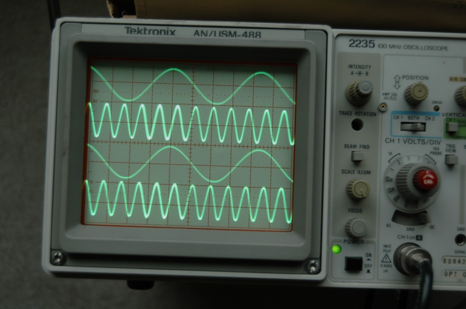 Tektronix 2235 AN/USM488 100MHz Two Channel Oscilloscope, Two Probes, Power Cord