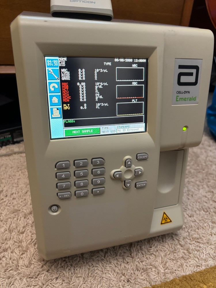 Abbott Cell-Dyn Emerald Hematology Analyzer 09H39-01