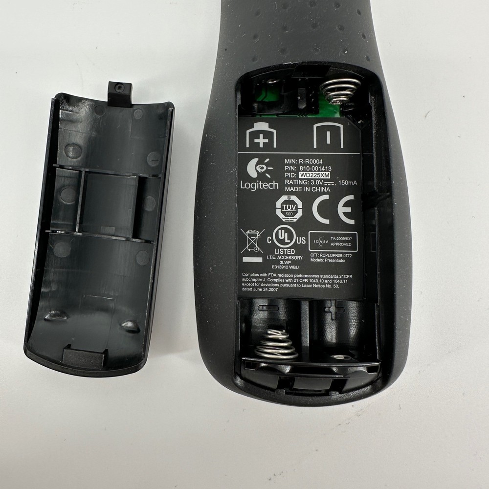 Logitech R400 Laser Presentation Remote Clicker - USB Wireless - Tested & Works