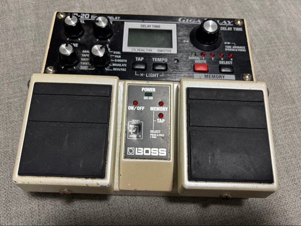 BOSS DD-20 Digital Delay "Giga Delay“
