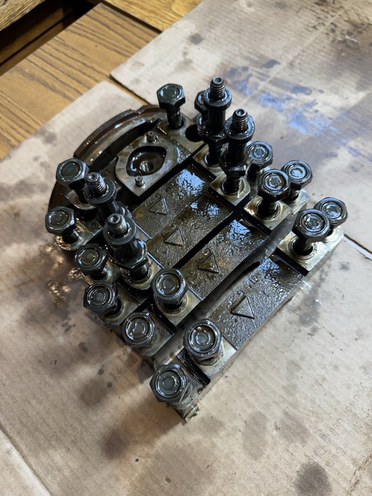 Mercruiser 454 MPI main caps