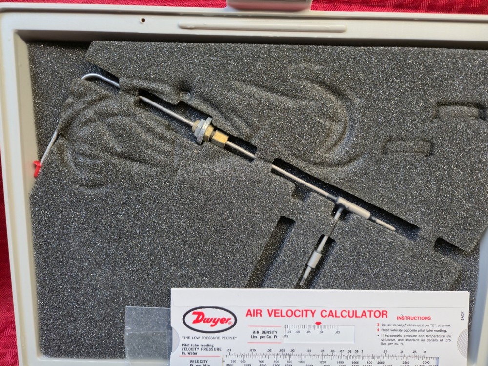 Dwyer 471 475 Manometer Anemometer Barely Used With Cases