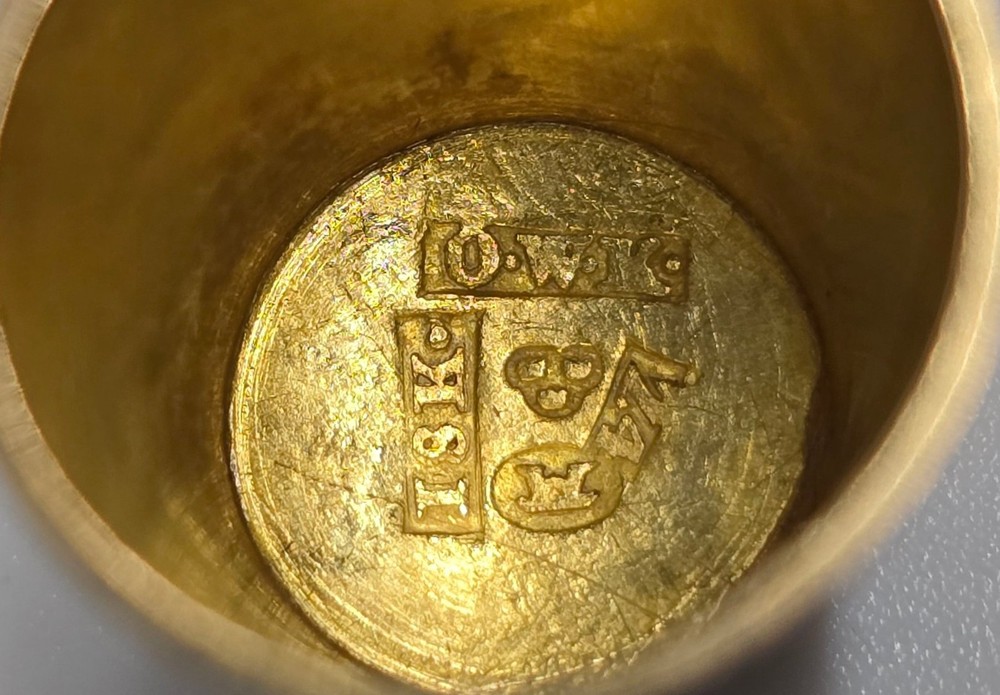 Antique Thimble 18K gold