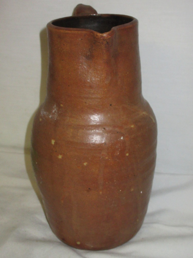 Handmade Pottery Vase LOVELY signed (GR).